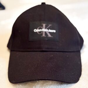 Calvin Klein  Cap